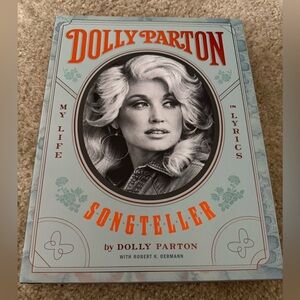 Dolly Parton Songteller Book